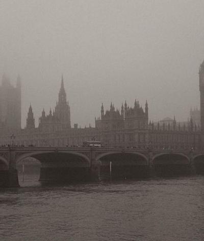 a mist city scape of the palace of westminster 