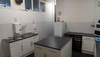 Picture of kitchen 